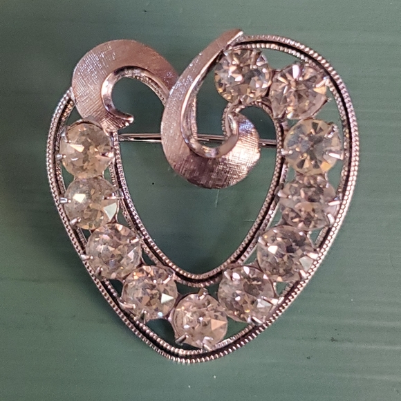 None Jewelry - Vintage Sterling Silver Heart Brooch